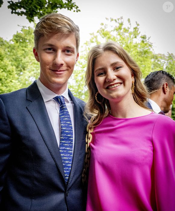 Le prince Emmanuel est... DJ !

La princesse Elisabeth, Le prince Emmanuel - La famille royale de Belgique lors de la garden party pour la Fête Nationale belge à Bruxelles. Le 21 juillet 2024. Dana Press / Bestimage