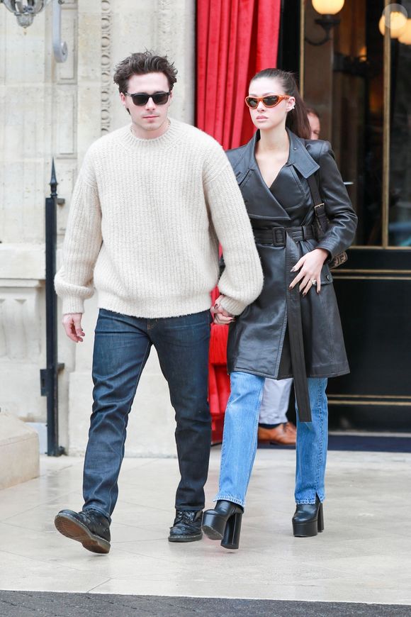 Brooklyn Beckham et sa femme Nicola Peltz aperçus dans Paris lors de la Fashion Week, le 29 février 2024. Photo par Backgrid USA / Bestimage