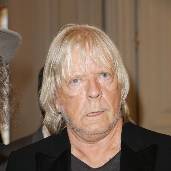 Exclusif - Le chanteur Renaud (Renaud Séchan) - Vernissage de l'exposition "Renaud, Des mots et des images" qui se tiendra jusqu'au 14 septembre à la Mairie du 13ème à Paris. © Coadic Guirec/Bestimage