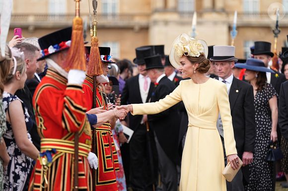 Kate Middleton, princesse de Galles, lors de la Royal Garden Party de Buckingham Palace à Londres, le 20 mai 2025. (Aaron Chown/WPA-Pool / Julien Burton via Bestimage).