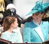 C’est un très bel et discret hommage qu’a rendu la princesse Charlotte de Galles lors du Trooping the Colour.
La princesse Charlotte de Galles, Catherine (Kate) Middleton, princesse de Galles - Les membres de la famille royale britannique arrivent à Buckingham Palace pour la cérémonie Trooping the Colour à Londres. © James Whatling / Bestimage