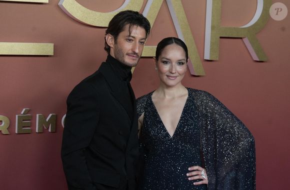 Le comédien a posé ses valises en famille et entre amis à Megève, une station de ski très prisée des Alpes.

Pierre Niney et Natasha Andrews arrivent à la 50e cérémonie des César du cinéma à l'Olympia le 28 février 2025 à Paris, France. Photo by Laurent Lairys/ABACAPRESS.COM