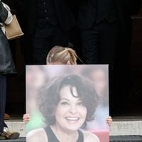 "J'ai perdu bien plus qu'une mère" : Maya, l'aînée d'Isabelle Mergault, prend la parole pendant la cérémonie