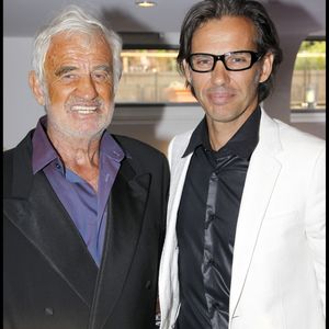 Jean-Paul Belmondo et son fils Paul. Anniversaire de Johnny Hallyday, en 2010, à Paris. ANGELI - RINDOFF PETROFF - GUIZARD / BESTIMAGE