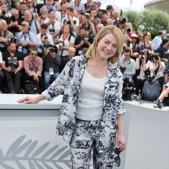 Emilie Dequenne au photocall du jury "Un Certain Regard" lors du 76ème Festival International du Film de Cannes, le 17 mai 2023.
© Dominique Jacovides/Cyril Moreau/Bestimage