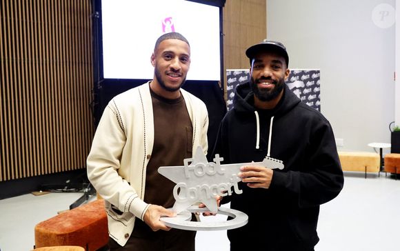 Corentin Tolisso, Alexandre Lacazette - Conférence de presse de la nouvelle édition du Foot-Concert organisé par le Réseau A.Ma.N.D./Huntington Avenir à la LDLC Arena à Lyon le 11 Novembre 2024. Cet événement solidaire unique en France rassemble le sport et la musique pour lutter contre les maladies neurodégénératives. © Dominique Jacovides/Bestimage