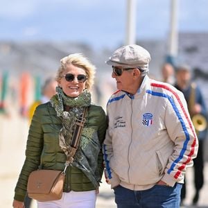 C'est en Normandie que leur relation s'est renforcée.

Sophie Davant , Claude Lelouch célèbrent le 100e anniversaire de l'inauguration des Planches de Deauville, Calvados, France, le samedi 6 juillet 2024. La journée de festivités a débuté par le dévoilement d'une plaque patrimoniale. Place Claude-Lelouch. Photo par Franck Castel/ABACAPRESS.COM