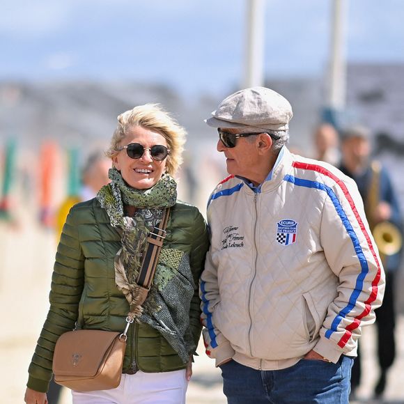 C'est en Normandie que leur relation s'est renforcée.

Sophie Davant , Claude Lelouch célèbrent le 100e anniversaire de l'inauguration des Planches de Deauville, Calvados, France, le samedi 6 juillet 2024. La journée de festivités a débuté par le dévoilement d'une plaque patrimoniale. Place Claude-Lelouch. Photo par Franck Castel/ABACAPRESS.COM
