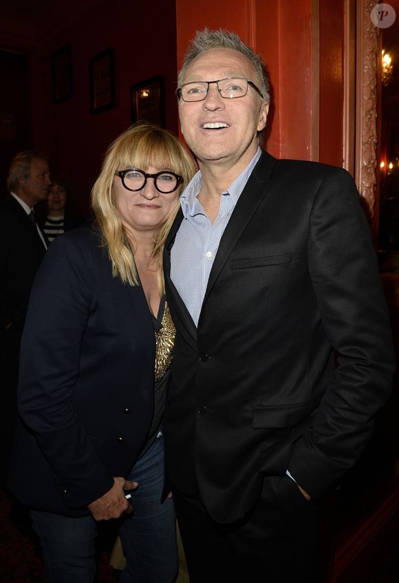 Christine Bravo et Laurent Ruquier - Backstage de la 150ème représentation de la pièce "Je préfère qu'on reste amis" au Théâtre Antoine à Paris le 5 novembre 2014. COADIC GUIREC / BESTIMAGE