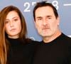 C’est ce 5 octobre 2025, sur le plateau de "20h30, le dimanche" face à Laurent Delahousse, qu’il a fait le pitch du film "Chien 51" dont il partage l'affiche avec Adèle Exarchopoulos.

Gilles Lellouche, Adèle Exarchopoulos posent lors du photocall du film "Chien 51" pendant le 82ème Festival International du Film de Venise le 06 septembre 2025 à Venise, Italie. Photo by Marco Piovanotto/Abacapress.com