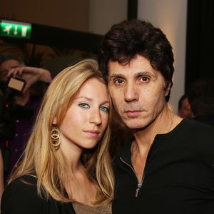 Exclusif - Jean-Luc Lahaye et Paola lors de la soirée de lancement de "Cosmo Connected", le premier feu de freinage connecté pour moto, scooter ou vélo au Café de l'Homme à Paris le 25 Janvier 2018.
© Guignebourg-Vereen/Bestimage