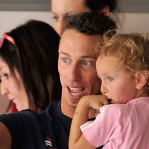 Qui a donc aujourd'hui 15 ans

Frédérick Bousquet et sa fille Manon.
Agence / Bestimage