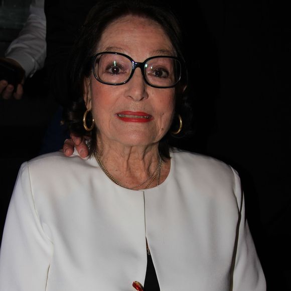 La journaliste Mireille Dumas a ravivé une séquence marquante de son émission en partageant sur TikTok un extrait d’une interview avec Nana Mouskouri ...

Nana Mouskouri - Michou fête son 88ème anniversaire dans son cabaret avec ses amis à Paris.  © Philippe Baldini/Bestimage
