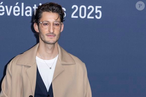 Pierre Niney - Photocall de la soirée "Cesar Révélations 2025" au Trianon à Paris le 20 janvier 2025.

© Olivier Borde / Bestimage