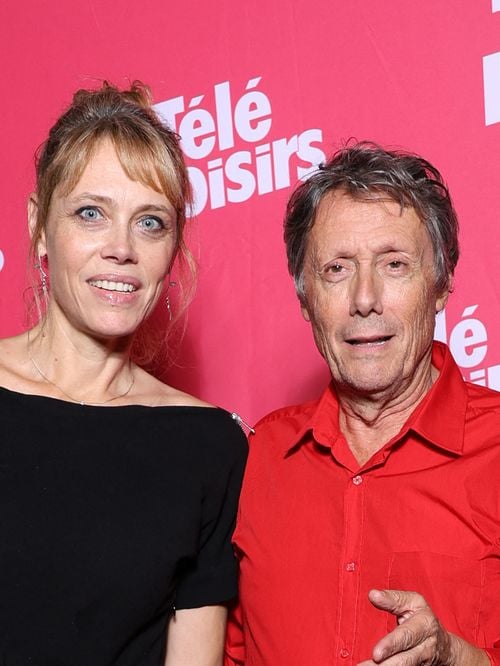 Antoine de Maximy aux côtés de sa compagne Magali Bénèt : le couple tout sourire lors d’une soirée événement à Paris