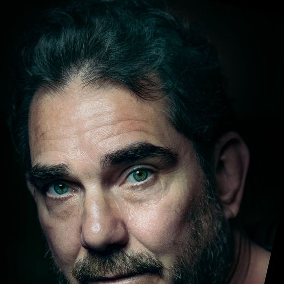 Il devra aussi verser plus de 100 000 euros de dommages et intérêts à l’artiste.

Sébastien Farran lors d'une photo à l'hôtel à Paris, France, le 22 avril 2024. Photo par Khanh Renaud/ABACAPRESS.COM