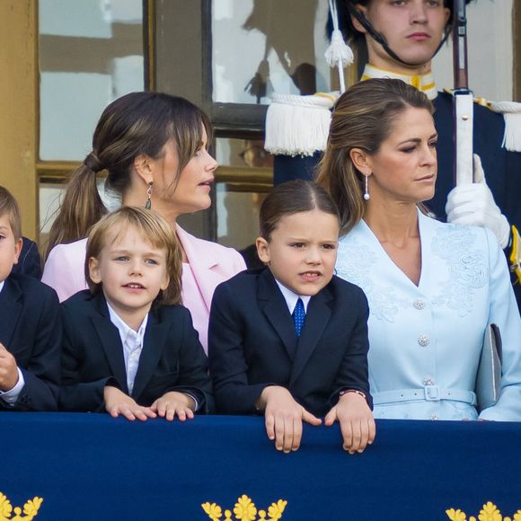 Le prince Daniel de Suède, le prince Oscar, la princesse Madeleine de Suède, la prince Alexander, le prince Gabriel et La princesse Sofia (Hellqvist) de Suède - Le roi et la reine e Suède en croisière avec le Royal Sloop Vasaorden sur le Stockholmsström dans le cadre des célébrations du jubilé du roi Carl XVI Gustav de Suède (50ème anniversaire de l'accession au trône du roi) à Stockholm, Suède, le 16 septembre 2023. Dana Press / Bestimage