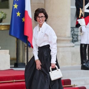 Rachida Dati, ministre de la Culture - Arrivées au dîner d'Etat donné en l'honneur de leurs Majestés le roi et la reine du Danemark, dans la cour d'Honneur du palais présidentiel de l'Elysée à Paris, France, le 31 mars 2025, pour une visite d'État de trois jours. © Cyril Moreau/Bestimage