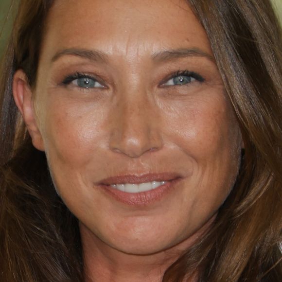 Laura Smet a fait du sport un pilier de son équilibre personnel et professionnel. 

Laura Smet - Photocall du film "Surface" lors de la 18ème édition du Festival du Film Francophone de Angoulême (FFA).

© Coadic Guirec / Bestimage