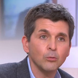 Thomas Sotto sur le plateau de "C à vous", il évoque le départ de Jean-Michel Aphatie