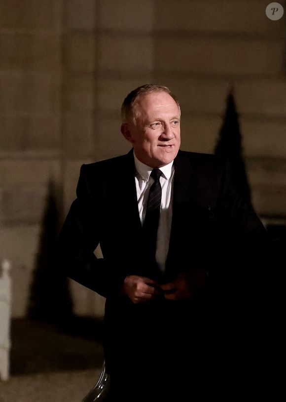 François-Henri Pinault, directeur général de Kering - Arrivées au dîner d'état en l'honneur de l'Emir du Qatar au palais présidentiel de l'Elysée à Paris le 27 février 2024.

© Dominique Jacovides / Bestimage