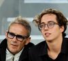 Il rend un bel hommage à la défunte.

Julien Courbet et son fils Gabin dans les tribunes lors de la session du soir des Internationaux de France de Tennis de Roland Garros 2025, à Paris, France, le 4 juin 2025. © Jacovides-Moreau/Bestimage