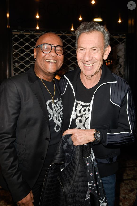 Membre de la troupe Star 80, le chanteur a quitté la tournée par lassitude : "Au bout de trois ans, j’en ai eu marre."

Mario Ramsamy (Emile et Images), François Feldman - Avant-première du film "Stars 80, la suite" à l’Olympia de Paris le 5 décembre 2017. © Coadic Guirec/Bestimage