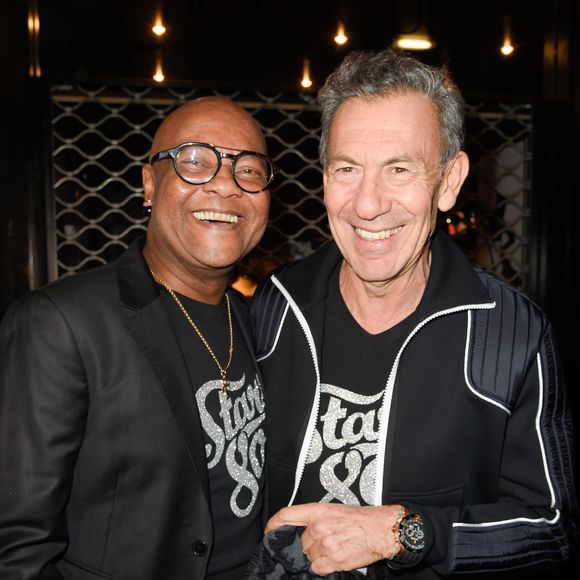 Membre de la troupe Star 80, le chanteur a quitté la tournée par lassitude : "Au bout de trois ans, j’en ai eu marre."

Mario Ramsamy (Emile et Images), François Feldman - Avant-première du film "Stars 80, la suite" à l’Olympia de Paris le 5 décembre 2017. © Coadic Guirec/Bestimage