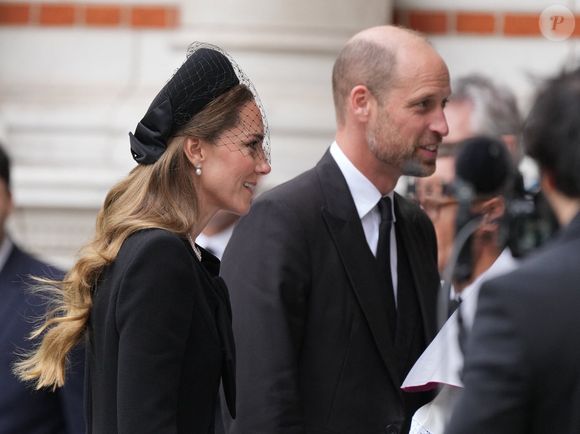Douze jours après son décès, la famille royale britannique s'est donnée rendez-vous à la cathédrale de Westminster pour assister à ses obsèques. A l'instar de Kate Middleton et du prince William. 

Le prince William, prince de Galles, et Catherine (Kate) Middleton, princesse de Galles - Les membres de la famille royale assistent aux funérailles de la duchesse de Kent, à la cathédrale de Westminster, à Londres, au Royaume-Uni, le 16 septembre 2025. © Julien Burton / Bestimage