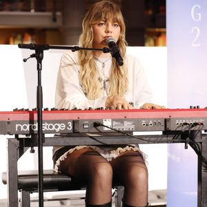 La chanteuse a interrompu un concert en raison d'un malaise

Louane assiste au Gala Make a Wish à Paris, France, le 08 décembre 2025. Photo by Jerome Domine/ABACAPRESS.COM