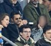 Léon Debbouze a ainsi vu le jour en 2008, tandis que Lila Debbouze est venu au monde trois ans plus tard
Jamel Debbouze avec sa femme Mélissa Theuriau et leur fille Lila Debbouze - Célébrités dans les tribunes du quart de finale de la Ligue des Nations de l'UEFA 2025 "France - Croatie (2-0 / tab 5-4)" au Stade de France à Saint-Denis le 23 mars 2025. © Cyril Moreau/Bestimage