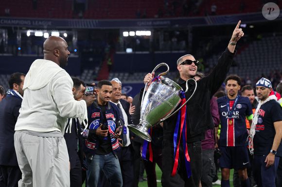 Teddy Ryner et Dj Snake lors de la finale de l'UEFA Champions League 2024/2025 entre Paris et l'Inter à l'Allianz Arena à Munich, Allemagne. Photo de Johnny Fidelin/Icon Sport/ABACAPRESS.COM