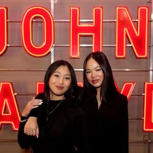Exclusif - Jade et Joy Hallyday - Vernissage de l'exposition "Johnny Hallyday, l'exposition" au Palais des Expositions à Paris. Le 21 décembre 2023
© Dominique Jacovides / Bestimage