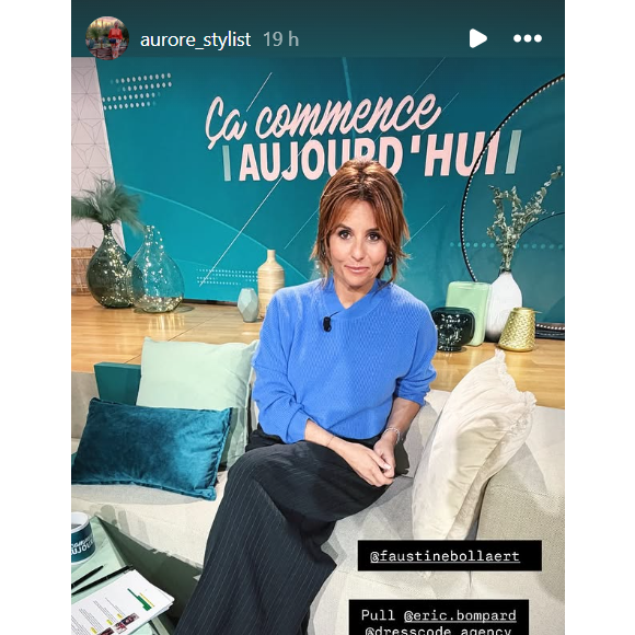 Faustine Bollaert et son pull bleu signé Bompard.