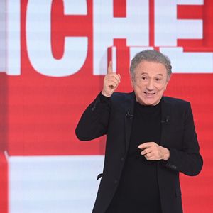 Lancée il y a un an, "Famille je vous aime" avait notamment reçu Gad Elmaleh et ses parents, Anne Roumanoff, Dany Brillant ou encore la famille d'Antoine Duléry.

Michel Drucker lors de l'enregistrement de l'émission "Vivement dimanche" au studio Rive Gauche, présentée par M.Drucker avec une diffusion sur France 3 le 15 mars 2026, à Paris, France, le 4 mars 2026.

© Guillaume Gaffiot/Bestimage