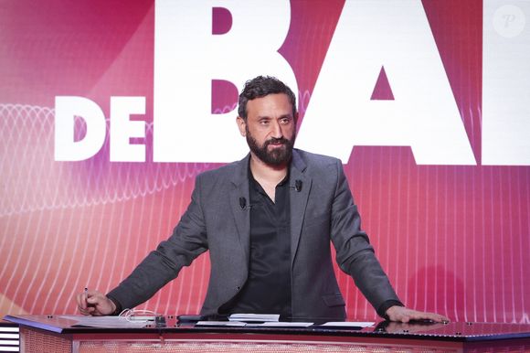 Exclusif - Cyril Hanouna, sur le plateau de l’émission « TPMP » présentée par C.Hanouna et diffusée en direct sur C8, Paris, France. © Jack Tribeca / Bestimage