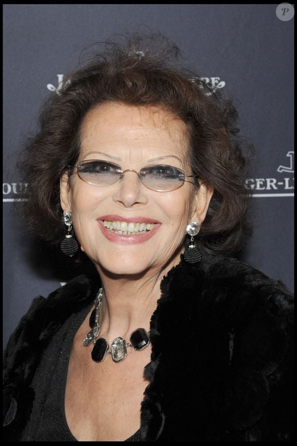 Claudia Cardinale - Dîner Jaeger Le Coultre à l'ambassade d'Italie en hommage à Federico Fellini. Le 19 septembre 2009. © Bestimage