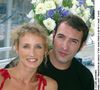 Profondément indigné par cette injustice salariale, Jean Dujardin avait alors exigé une parité totale. 

Archives Jean Dujardin et Alexandra Lamy 2002 promotion du titre "C'est aussi pour ca qu'on s'aime" 2002 DOMINIQUE JACOVIDES / BESTIMAGE