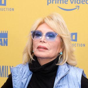 Amanda Lear - Avant première du film "Maison de retraite 2 " au cinéma Le Grand Rex à Paris le 13 Février 2024. © Rubens Hazon/Bestimage