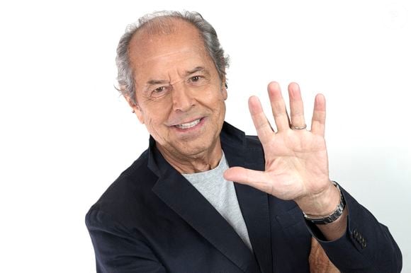 Il a présenté durant des années La Roue de la Fortune au côté d'Annie Pujol (qui a effectué une incroyable reconversion). 


Portrait de Christian Morin à Paris