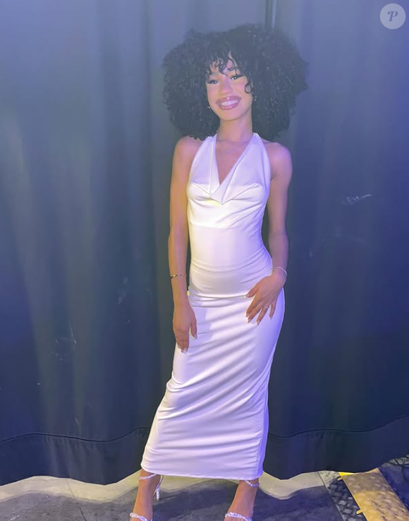 "J'ai gardé les pulls Star Academy, ma gourde et mon carnet. Je suis trop contente"

Leane de la Star Academy sur Instagram