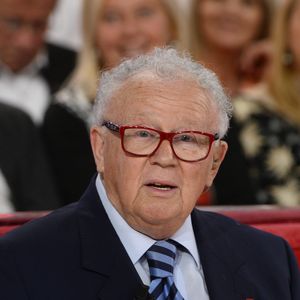 Philippe Bouvard - Enregistrement de l'émission "Vivement dimanche" à Paris le 29 octobre 2014. L'émission sera diffusée le 2 novembre.  COADIC GUIREC / BESTIMAGE