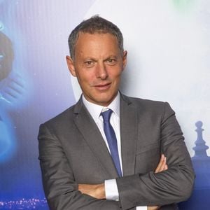 Marc-Olivier Fogiel au potocall de la soirée du 6ème Gala caritatif de l'Institut Rafaël à Paris, le 12 novembre 2024. © Erez Lichtfeld / Bestimage