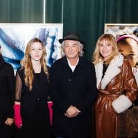 Géraldine Danon en famille au Chalet des Iles : l'actrice entourée de son fils et de ses deux filles qu'elle a eus avec deux grands aventuriers