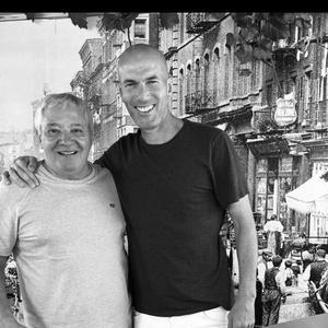 Zinedine Zidane au "Mamo Michelangelo", restaurant d'Antibes prisé par les stars @Facebook