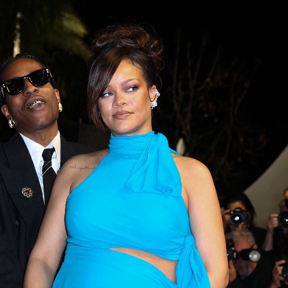 ASAP Rocky et sa femme Rihanna (enceinte) - Descente des marches du film « Highest 2 Lowest » lors du 78ème Festival International du Film de Cannes, au Palais des Festivals à Cannes. Le 19 mai 2025
© Jacovides-Moreau / Bestimage