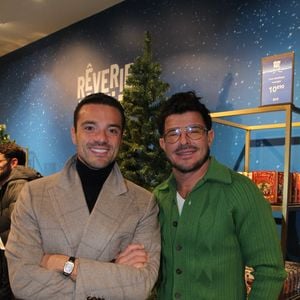 Frédéric Merlin, directeur du BHV et Vincent Niclo lors du lancement des rêveries de Noël au BHV / Marais à Paris le 18 novembre 2025.
© Philippe Baldini / Bestimage