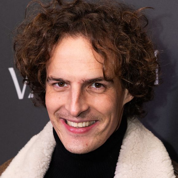 Paul de Saint Sernin à la première du film "Jean Valjean" au cinéma Publicis à Paris le 17 novembre 2025.

© Julien Sarkissian / Bestimage