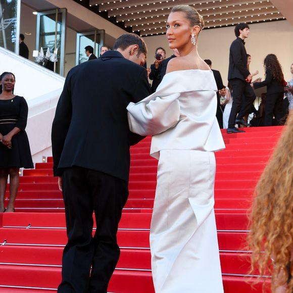 Anwar Hadid et sa soeur Bella - Montée des marches du film " Garance " lors du 79ème Festival International du Film de Cannes, le 17 mai 2026. © Jacovides-Moreau / Bestimage