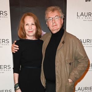 Nathalie Baye et Dominique Besnehard - 27ème cérémonie des Lauriers de l'Audiovisuel au théâtre Marigny à Paris le 21 février 2022. © Coadic Guirec/Bestimage